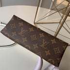 louis-vuitton-locky-bb-bag-2 Crossbody
