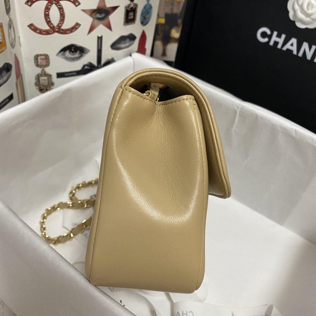 chanel-flap-bag-2 Crossbody