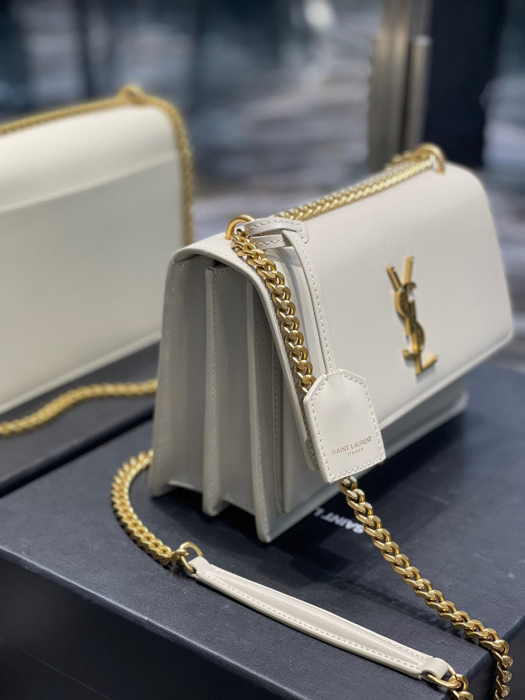 ysl-medium-sunset-bag-22-white-lambskin-gold-tone-22-x-16-x-8cm Crossbody