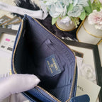 copy-chanel-caviar-quilted-classic-zip-boy-pouch Handle