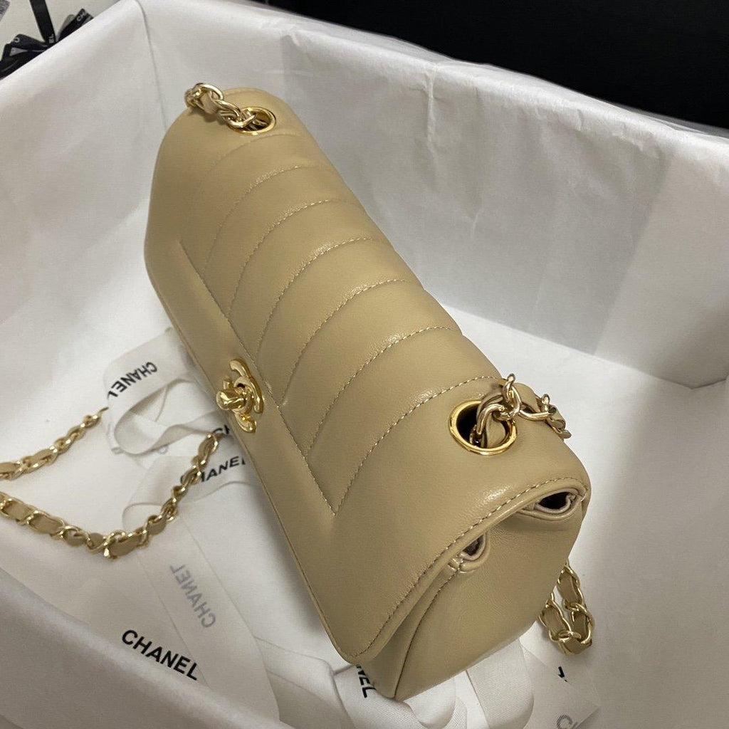 chanel-flap-bag-2 Crossbody