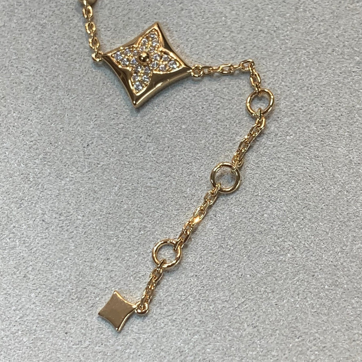 LOUIS VUITTON STAR AND SUN 4 MOTIFS GOLD DIAMONDS BRACELET