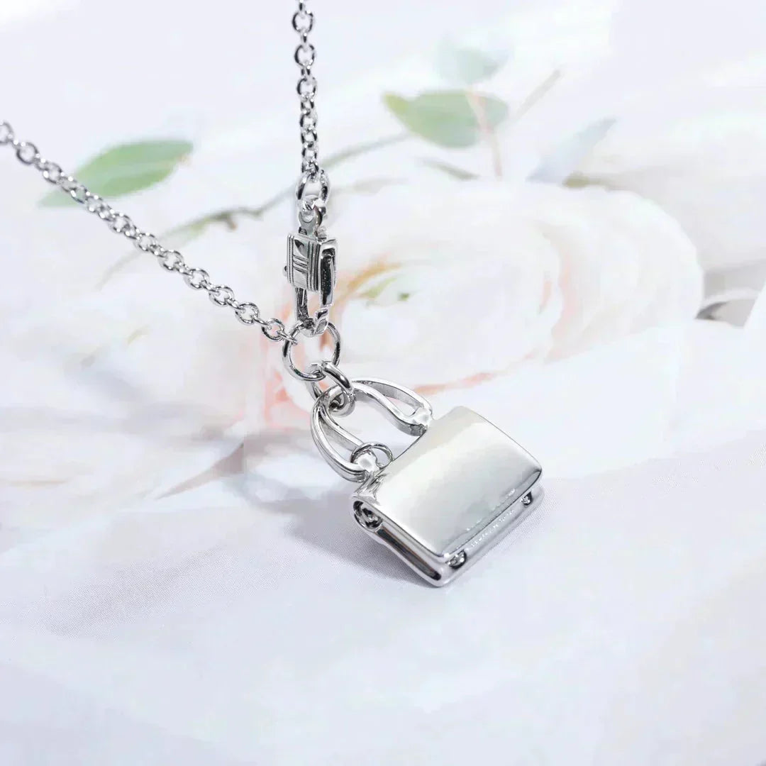 HERMES AMULETTE PEDANT SILVER NECKLACE