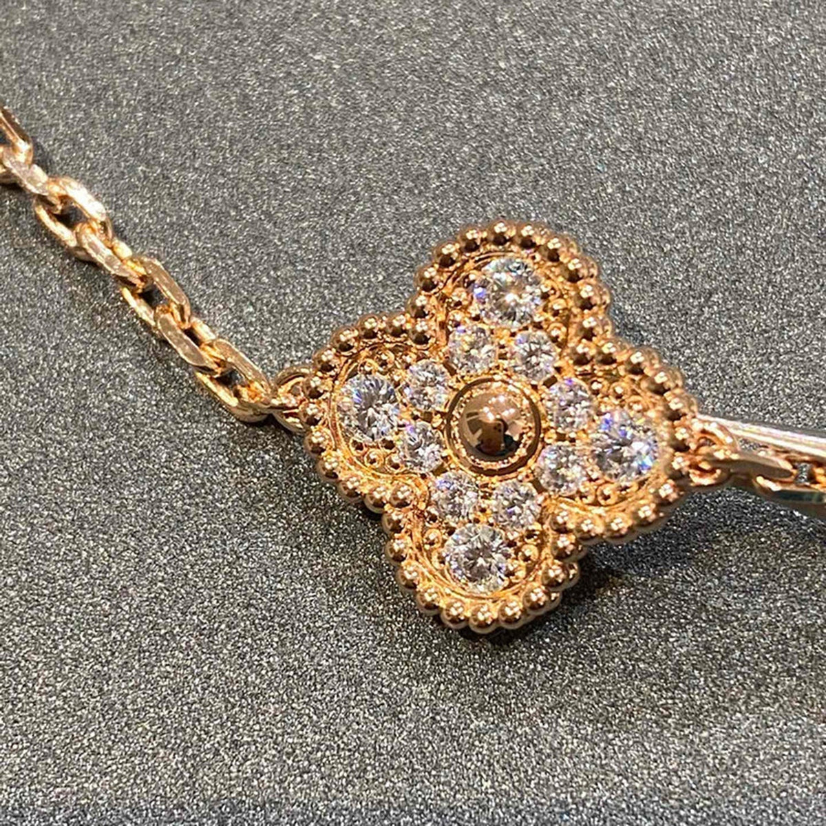 VCA CLOVER 5 MOTIF FULL DIAMOND BRACELET COLLECTION