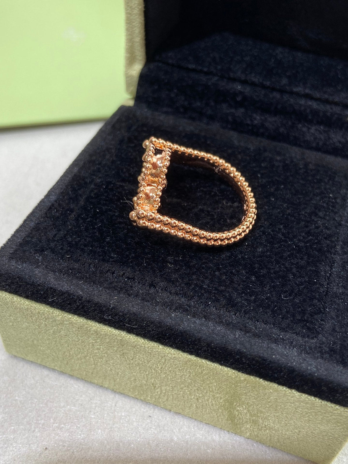 VCA CLOVER RIVERSIBLE ROSE GOLD RING