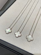 VCA CLOVER MEDIUM SILVER WHITE MOP NECKLACE