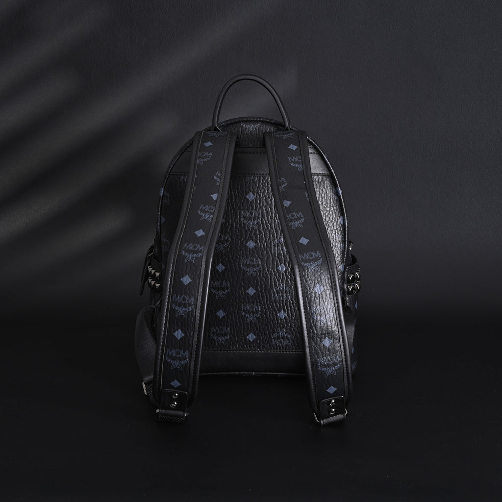 mcm-stark-visetos-medium-backpack-black-monogram-with-studded-detailing ohter
