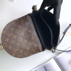 louis-vuitton-bag-6 Crossbody