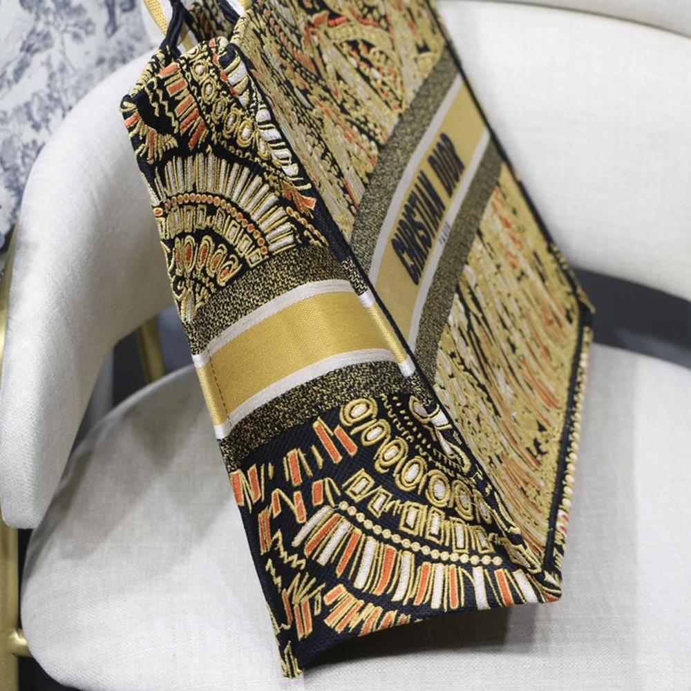 dior-book-tote-14 Tote