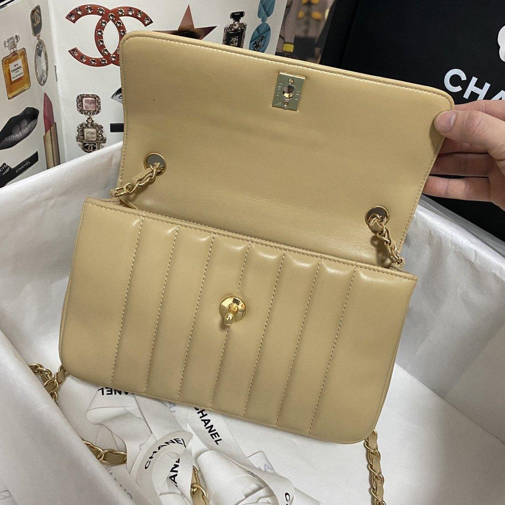 chanel-flap-bag-2 Crossbody