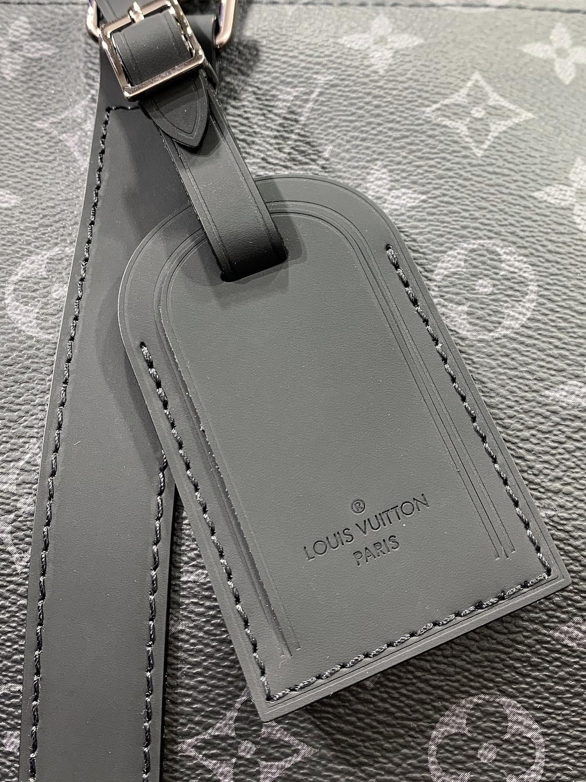 louis-vuitton-lv-keepall-travel-bag-multi-sizes Handle