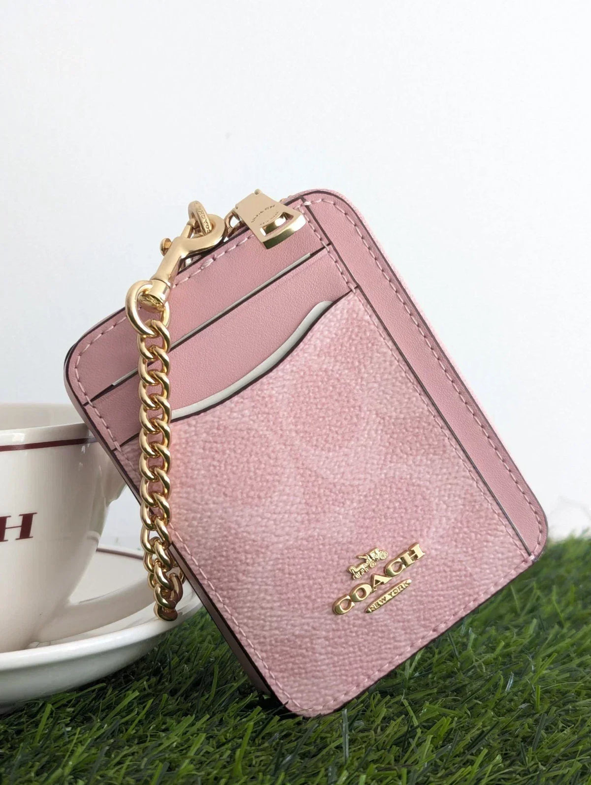 coach-zip-card-case-in-signature-canvas-in-powder-pink ohter