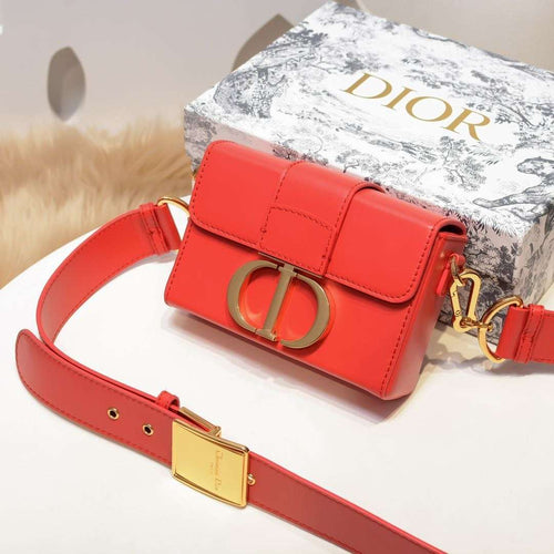 30-montaigne-flap-bag-1 Crossbody