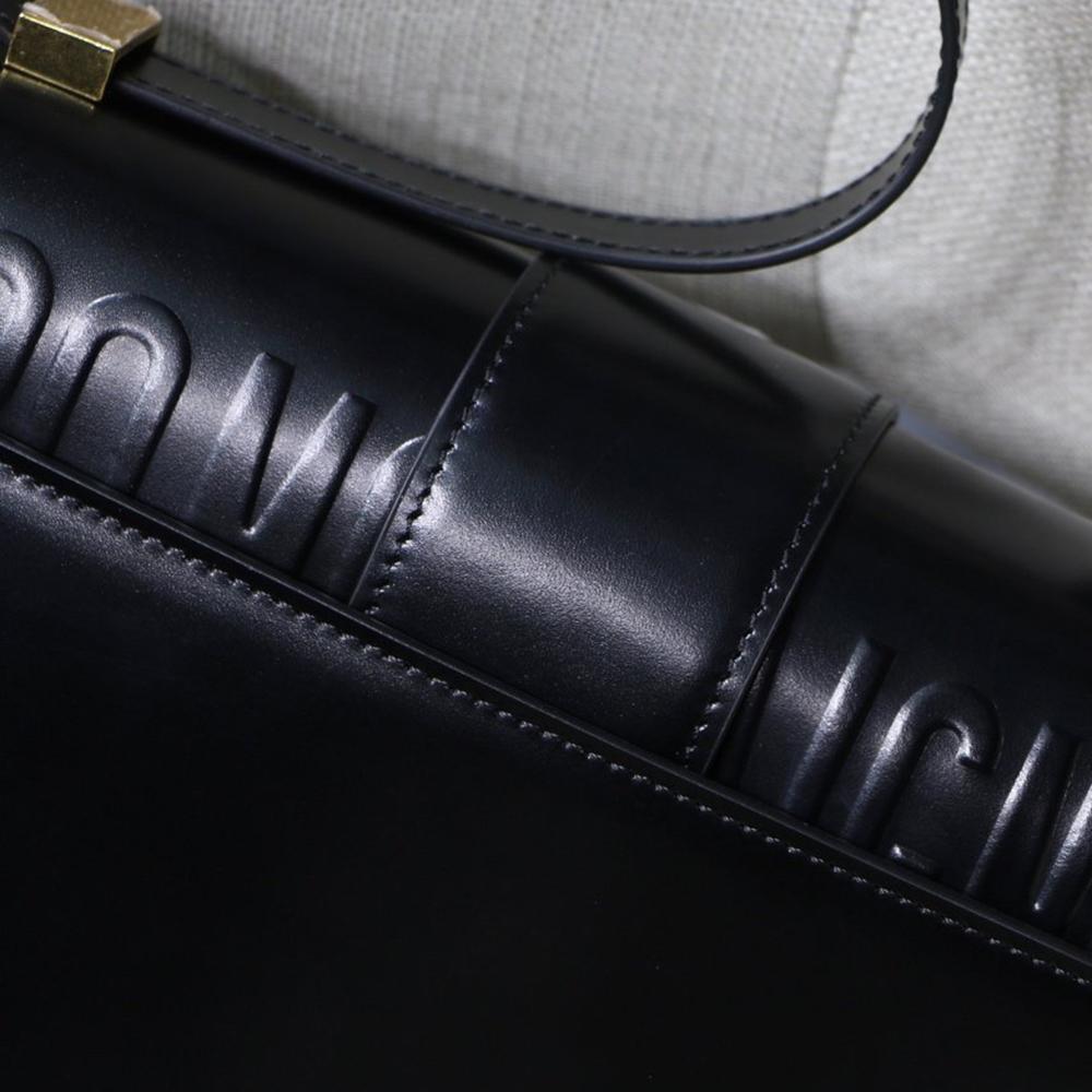 30-montaigne-bag-9 Crossbody