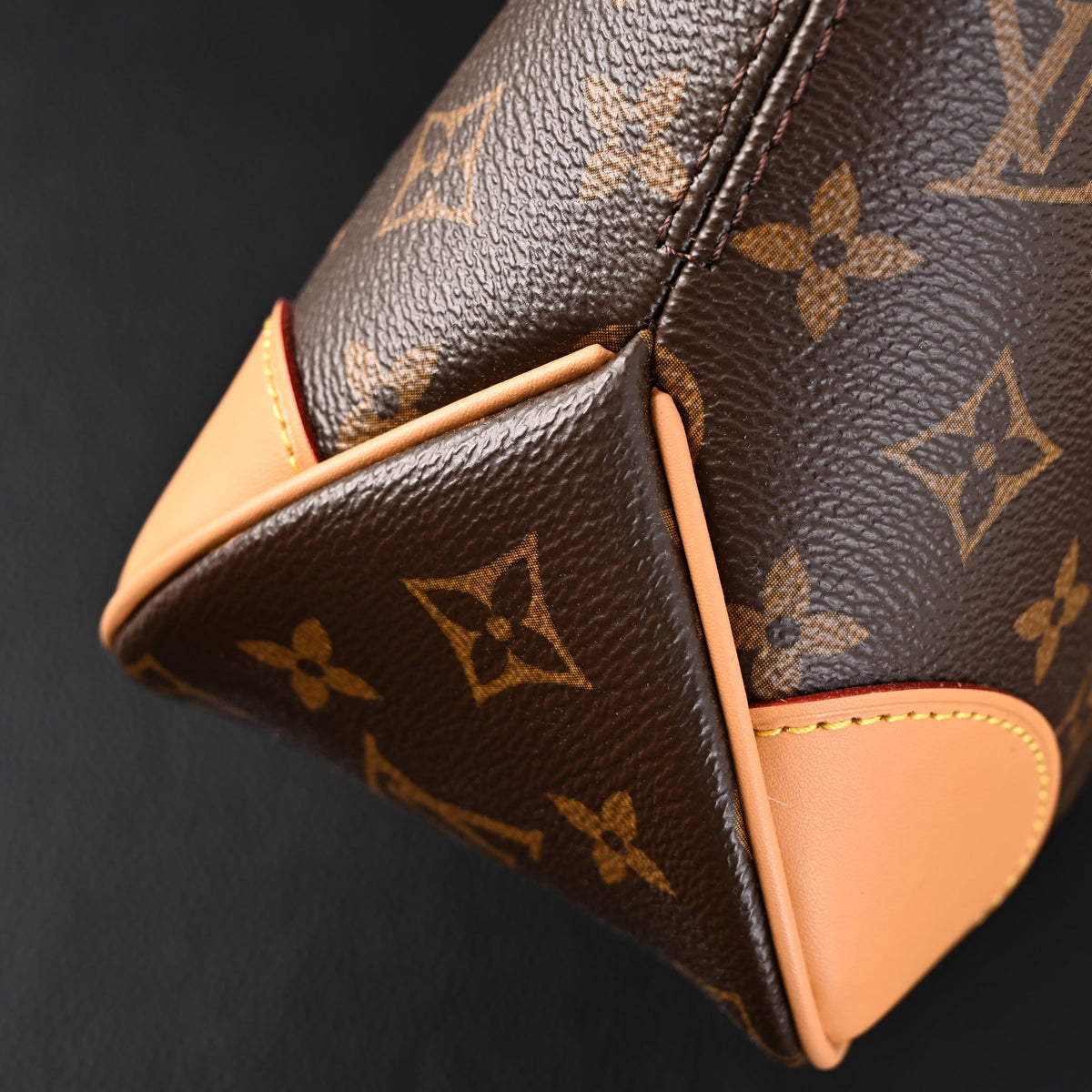 louis-vuitton-boulogne-monogram-canvas-shoulder-bag-classic-brown-with-vachetta-leather-trim-m45832 Shoulder