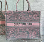 dior-book-tote-large-gray-and-pink-toile-de-jouy-reverse-beverly-hills-embroidery-42-x-35-x-18-5-cm Tote