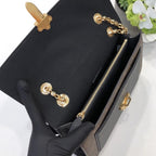 victoire-1 Shoulder