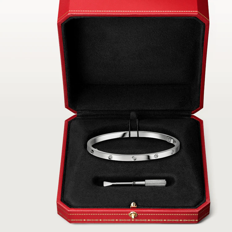 CARTIER LOVE BRACELET 3.65MM 10 DIAMONDS