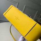 louis-vuitton-bag-28 Crossbody