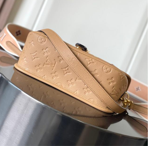 louis-vuitton-diane-monogram-empreinte Shoulder
