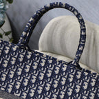dior-book-tote-18 Tote