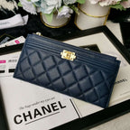 copy-chanel-caviar-quilted-classic-zip-boy-pouch Handle