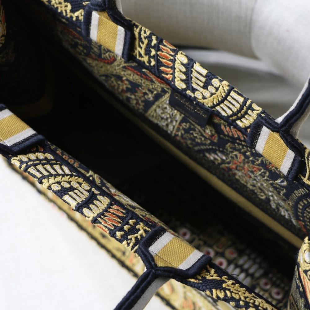 dior-book-tote-5 Tote