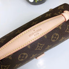 louis-vuitton-pochette-metis Crossbody