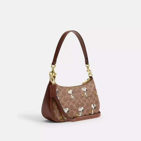 peanuts-teri-snoopy-shoulder-bag Shoulder