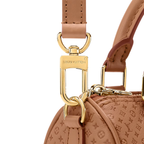 lv-nano-speedy-1 Handle
