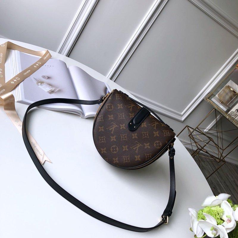 louis-vuitton-bag-6 Crossbody