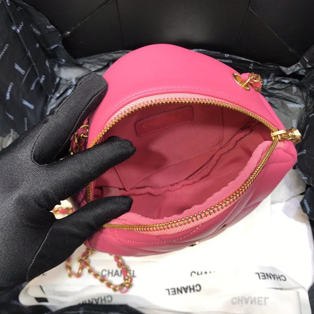 chanel-wallet-1 Crossbody