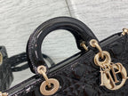 dior-lady-d-joy-medium-patent-black-leather-bag-26x6x14cm Handle