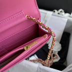 classic-handbag-3 Crossbody