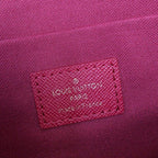 louis-vuitton-wallet-24 Crossbody