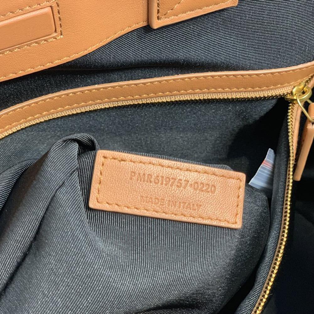tag-hobo-bag-1 Tote