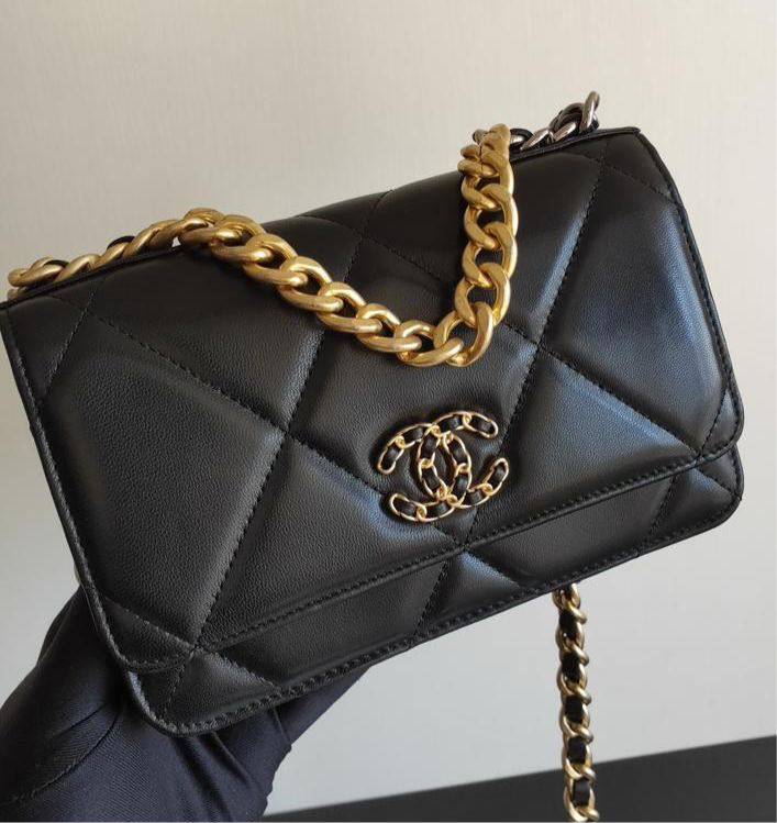copy-chanel-19-medium-flap-bag-black Shoulder