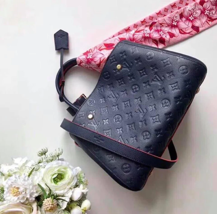 louis-vuitton-montaigne-mm-bag Handle