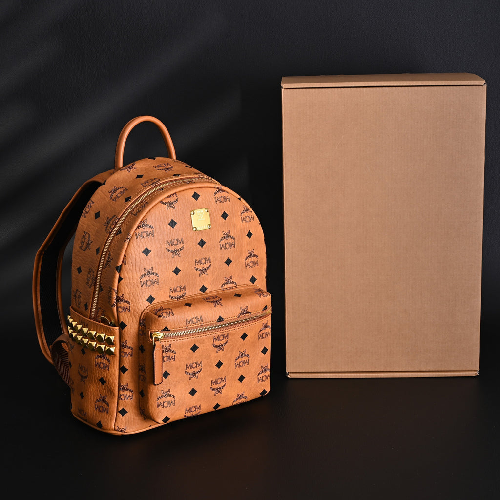 mcm-stark-visetos-medium-backpack-cognac-monogram-with-gold-tone-studs ohter