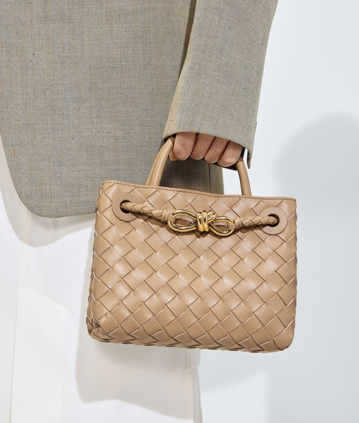 bottega-veneta-mini-andiamo Handle