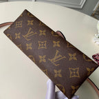 louis-vuitton-locky-bb-bag-3 Handle