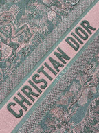 dior-book-tote-large-gray-and-pink-toile-de-jouy-reverse-beverly-hills-embroidery-42-x-35-x-18-5-cm Tote