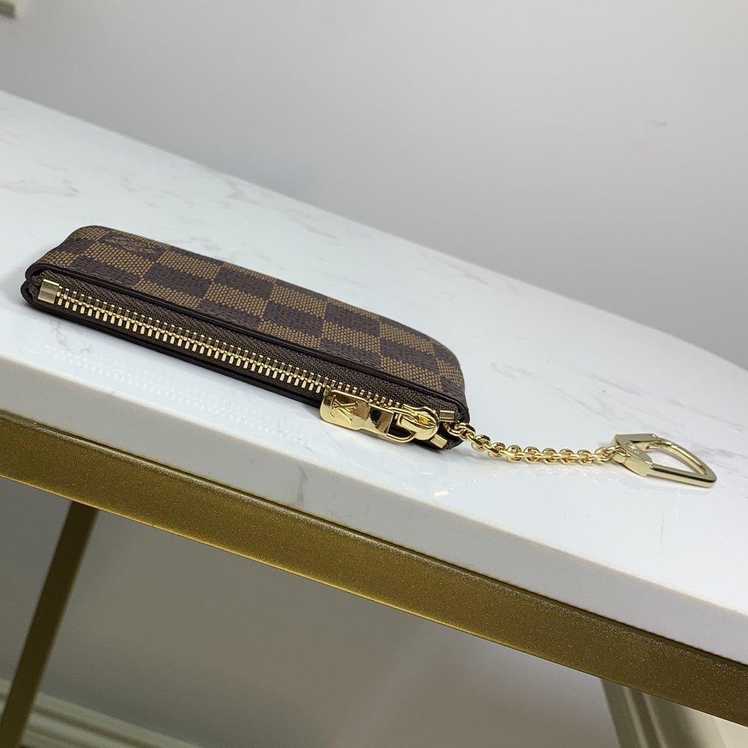 louis-vuitton-wallet-25 ohter