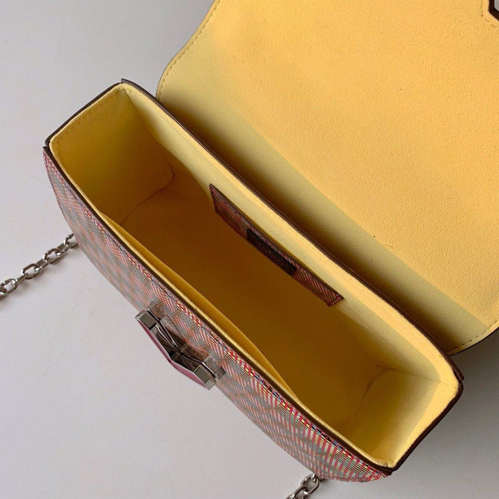 twist-mm-9 Crossbody