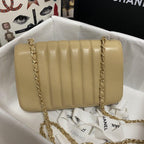chanel-flap-bag-2 Crossbody