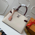 louis-vuitton-lockme-day-bag Handle