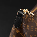 louis-vuitton-monogram-canvas-pochette-shoulder-bag Shoulder