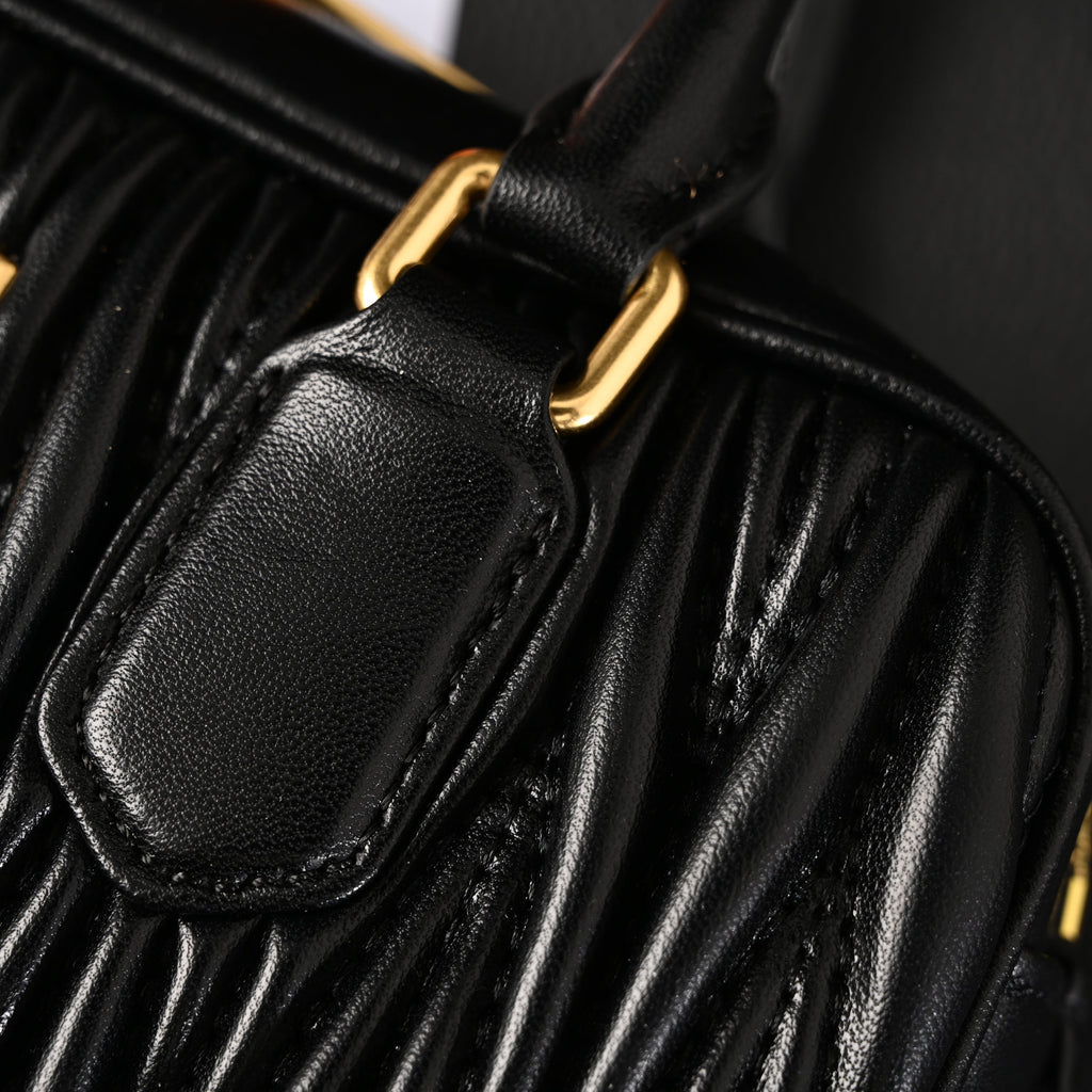 miu-miu-black-matelasse-leather-top-handle-bag Handle