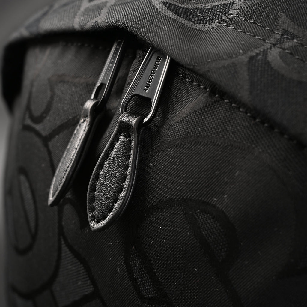 burberry-monogram-black-nylon-backpack ohter