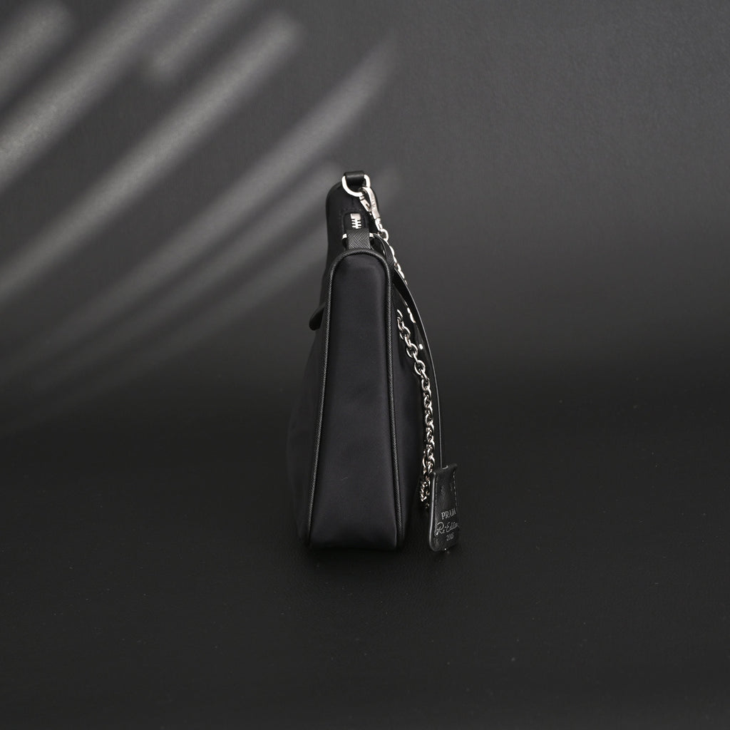 prada-re-edition-2005-nylon-shoulder-bag-black Shoulder